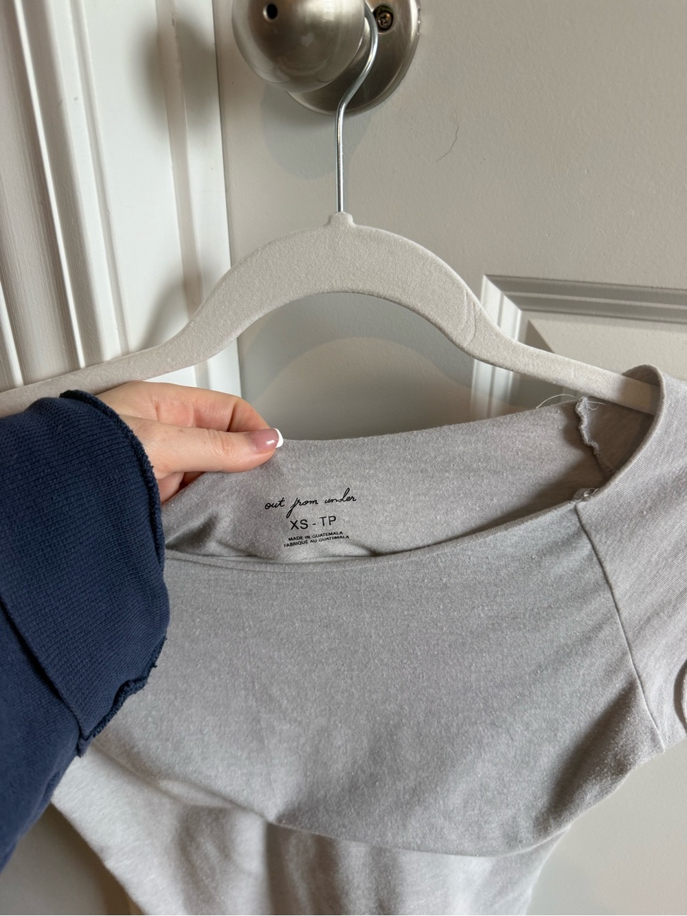 Urban Outfitters Off The Shoulder Top - Picture 3 of 3